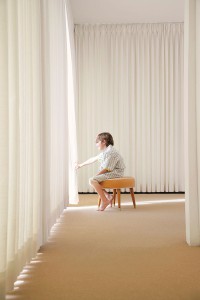 Style et comfort gordijnen woonaccossoires vloeren zonnewering herbekleding van meubels